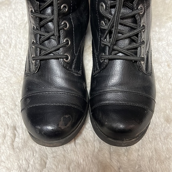 Women’s boots - Picture 4 of 9